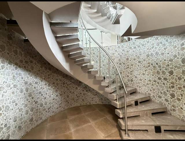 5 BEDROOM HOUSE FOR SALE IN BLUE VALLEY GOLF ESTATE